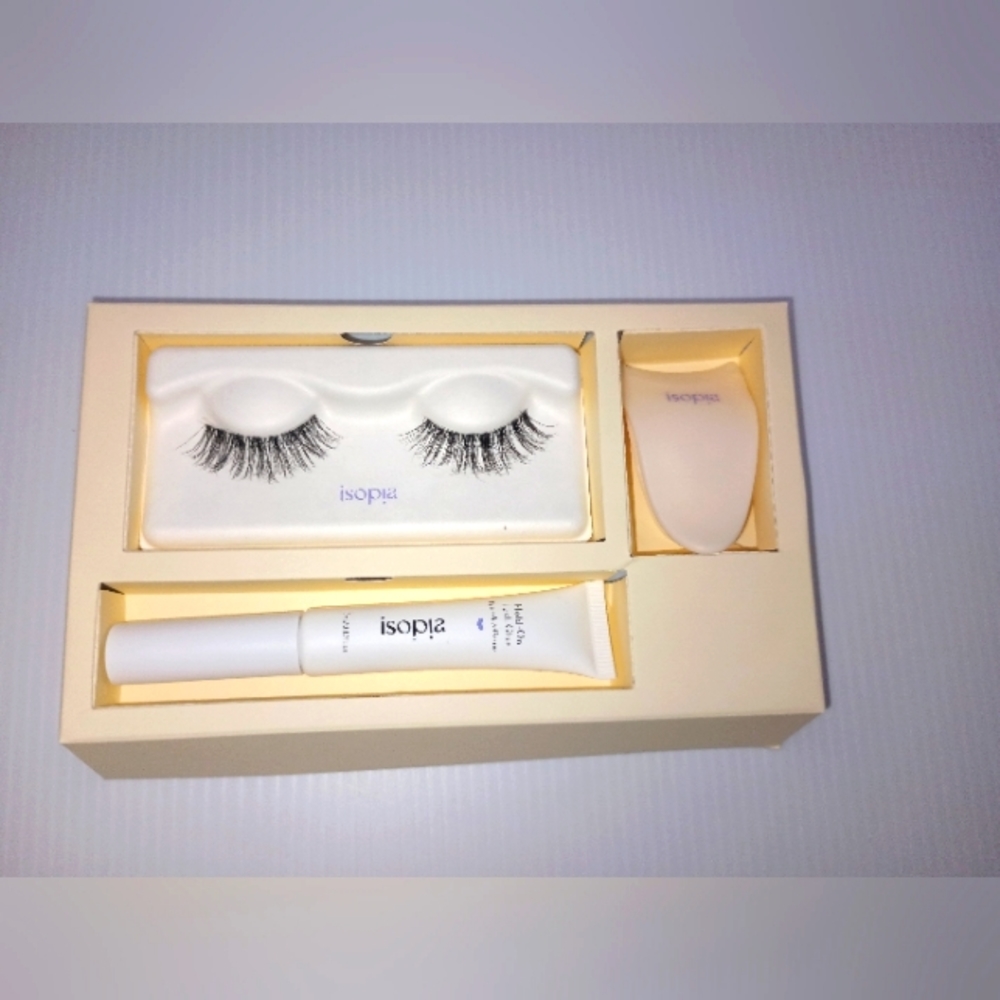 ISopia False Wispy Eyelashes Starter Kit. Black
